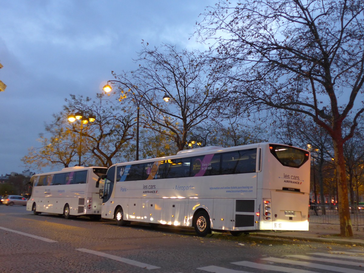 (167'029) - Air France, Le Mesnil Amelot - Nr. 158'002/DS 300 RM - Scania am 16. November 2015 in Paris, Arc de Triomphe