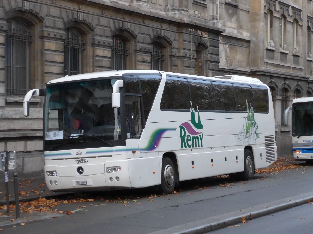 (167'054) - Aus der Schweiz: Remy, Lausanne - VD 1339 - Mercedes am 17. November 2015 in Paris, Anvers