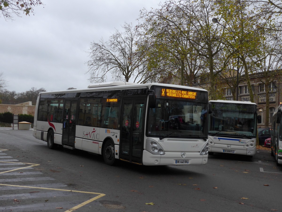 (167'226) - SAVAC, Chevreuse - Nr. 40'442/AK 442 BA - Irisbus am 17. November 2015 in Versailles, Ch�teau