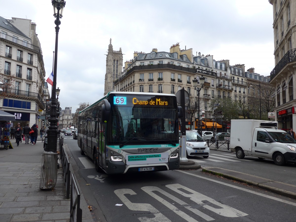 (167'368) - RATP Paris - Nr. 8871/DT 474 AK - Iveco am 18. November 2015 in Paris, Ch�telet