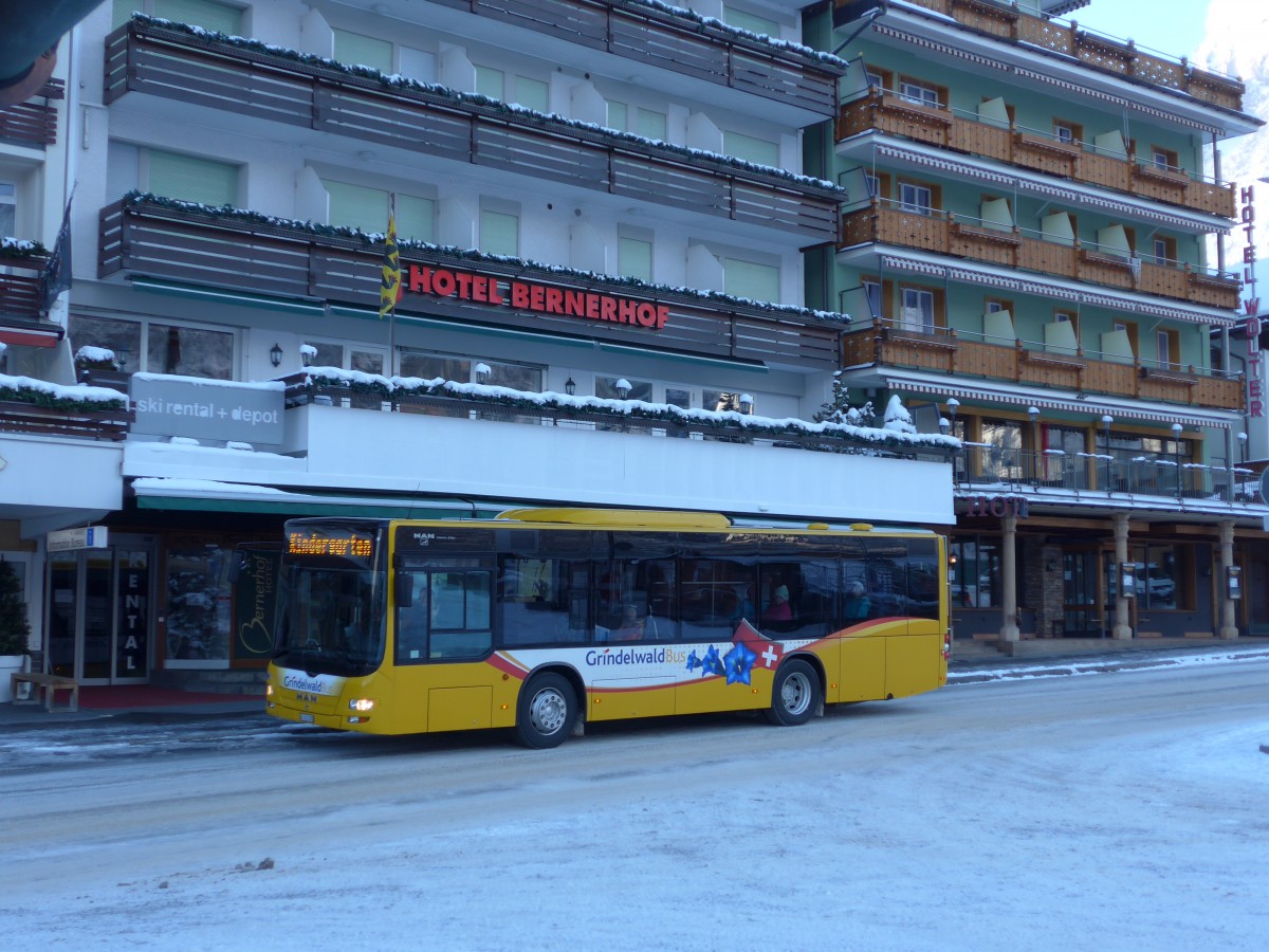 (167'469) - AVG Grindelwald - Nr. 19/BE 363'305 - MAN/G�ppel am 23. November 2015 beim Bahnhof Grindelwald