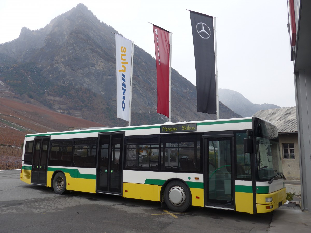 (167'546) - T�l�morgins, Morgins - MAN (ex TN Neuch�tel Nr. 223) am 29. November 2015 in Leytron, Garage Buchard