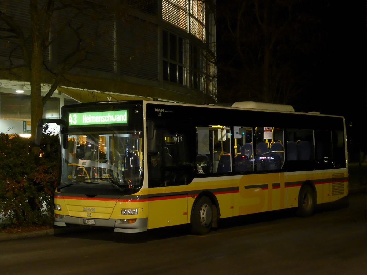 (167'730) - STI Thun - Nr. 133/BE 801'133 - MAN/G�ppel am 11. Dezember 2015 bei der Schiffl�ndte Thun