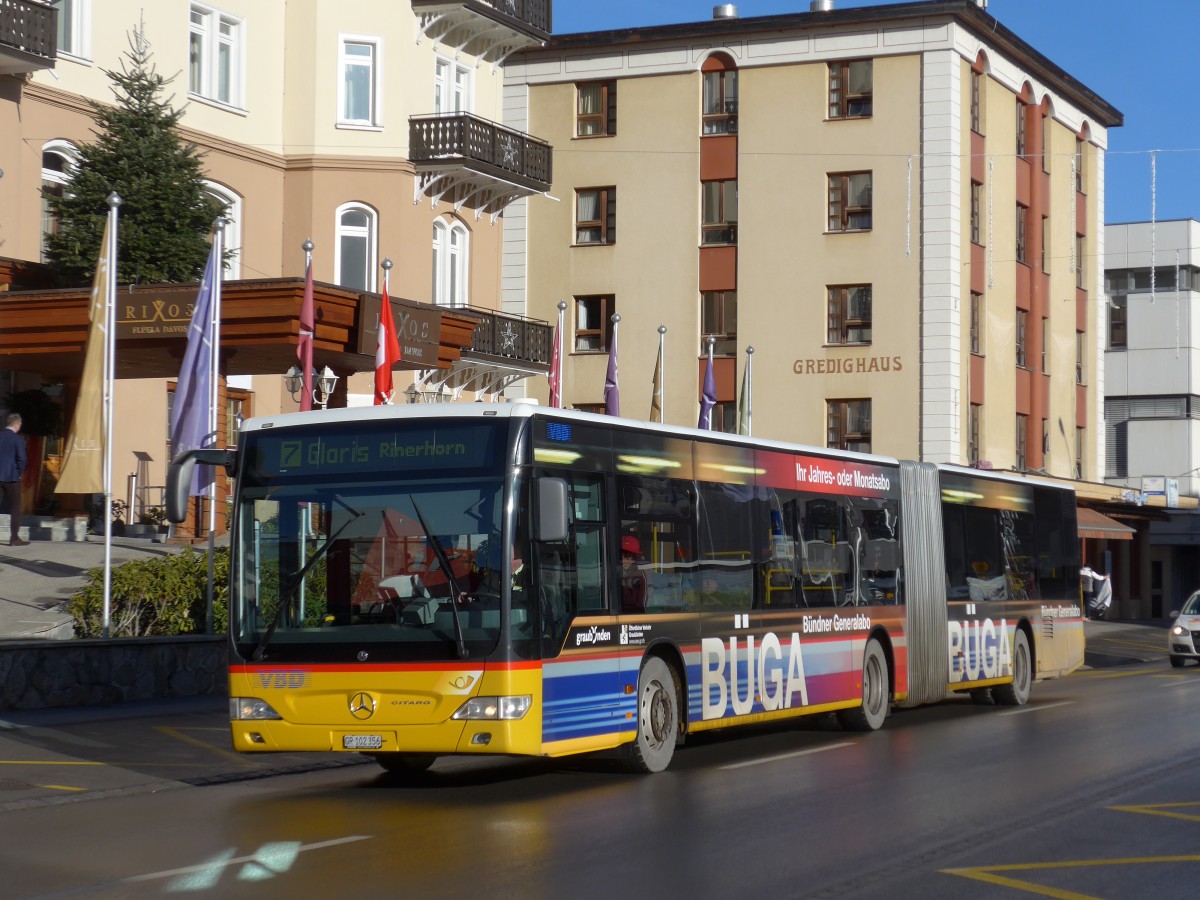 (167'792) - PostAuto Graub�nden - GR 102'356 - Mercedes am 19. Dezember 2015 beim Bahnhof Davos Dorf