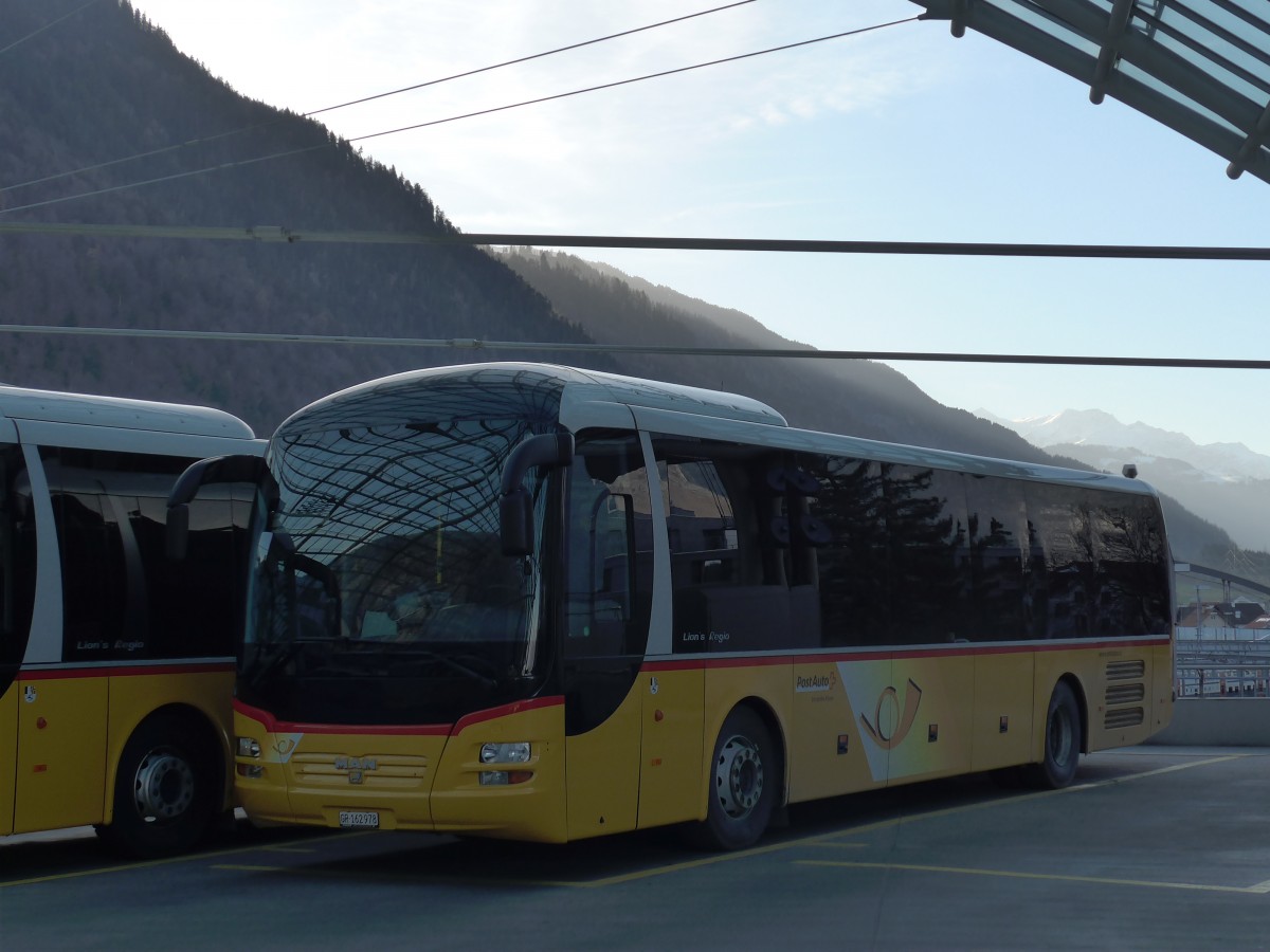 (167'833) - PostAuto Graub�nden - GR 162'978 - MAN am 19. Dezember 2015 in Chur, Postautostation