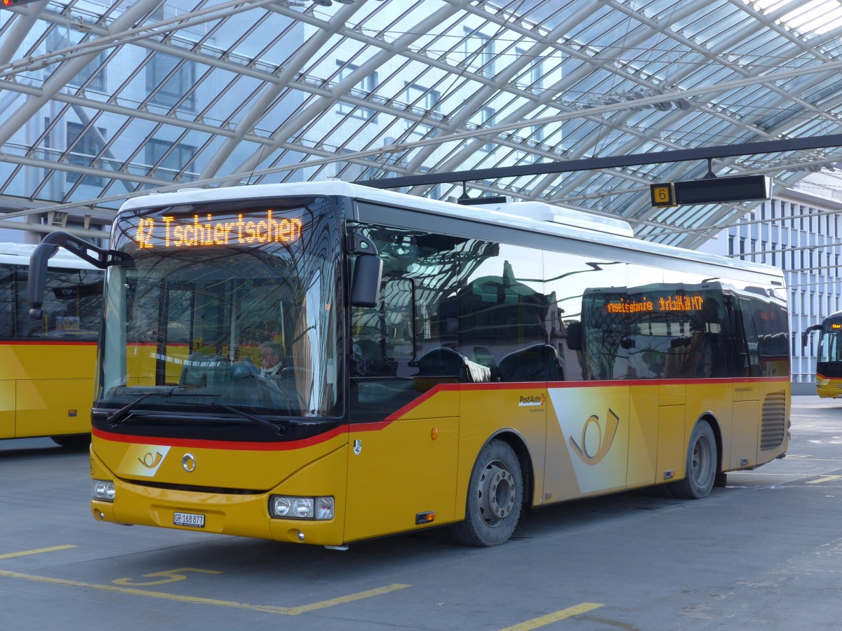 (167'843) - PostAuto Graub�nden - GR 168'877 - Irisbus am 19. Dezember 2015 in Chur, Postautostation