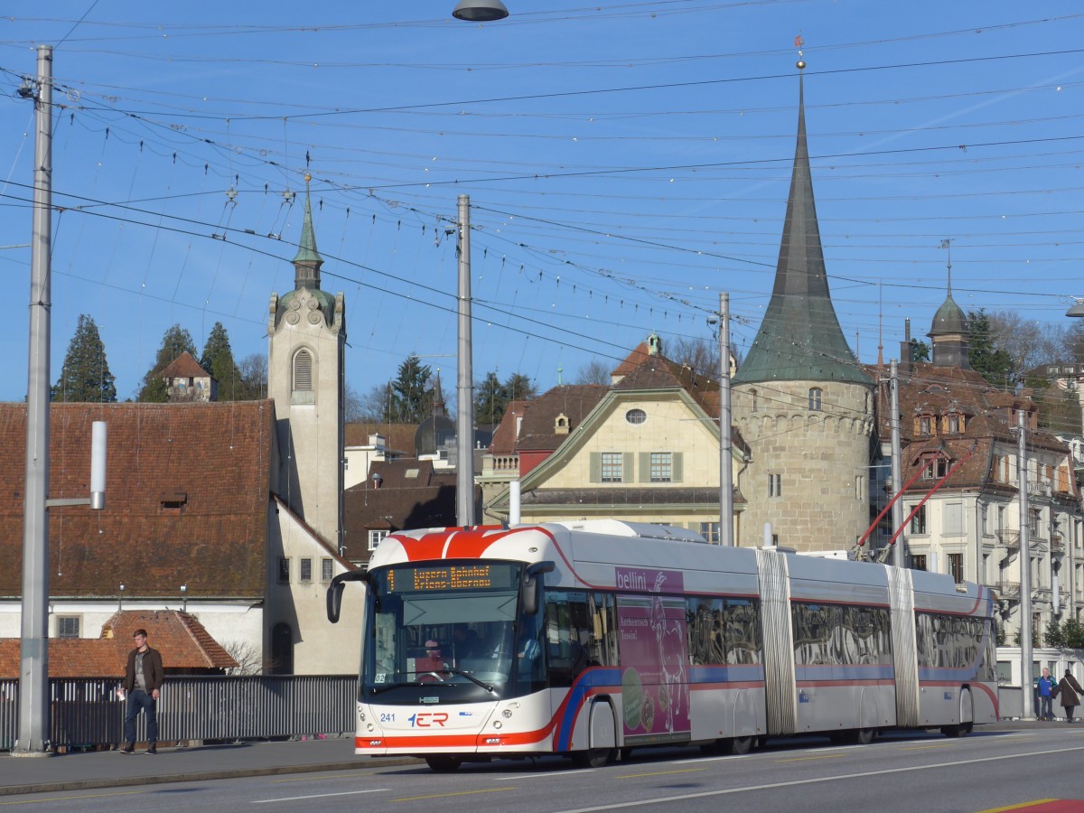 (167'931) - VBL Luzern - Nr. 241 - Hess/Hess Doppelgelenktrolleybus am 25. Dezember 2015 in Luzern, Bahnhofbr�cke