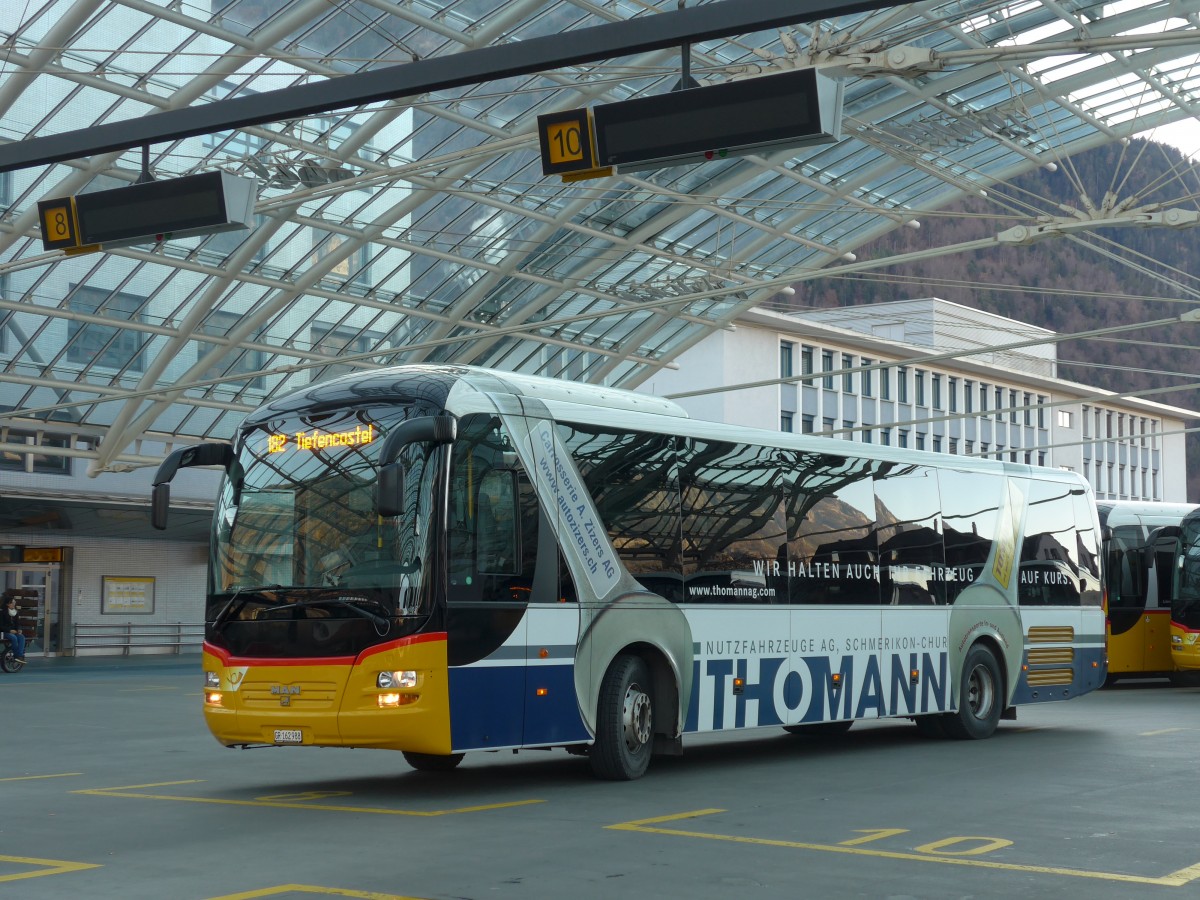 (168'011) - PostAuto Graub�nden - GR 162'988 - MAN am 26. Dezember 2015 in Chur, Postautostation