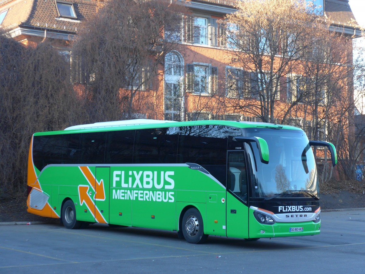 (168'033) - Aus Frankreich: Flixbus - DQ 983 VK - Setra am 26. Dezember 2015 in Z�rich, Sihlquai