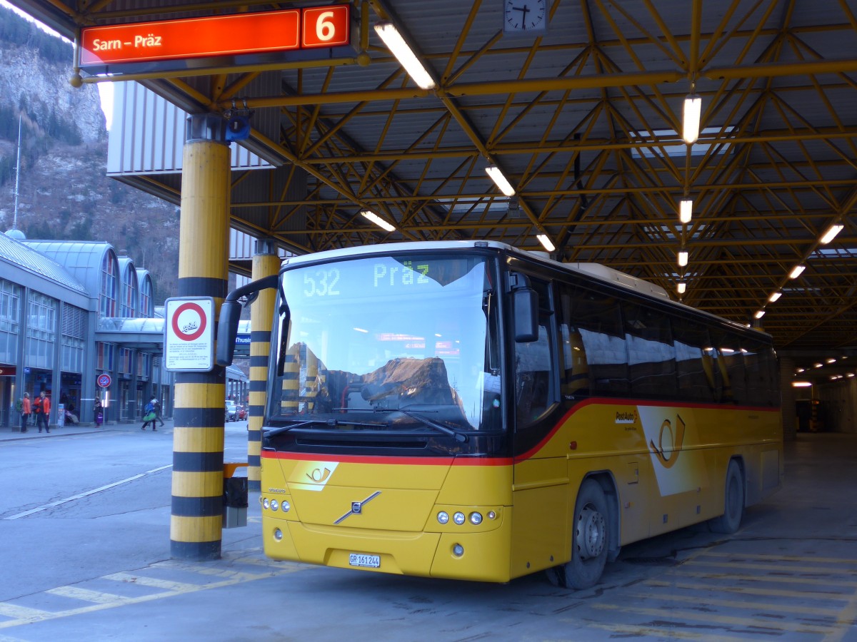 (168'055) - PostAuto Graub�nden - GR 161'244 - Volvo am 29. Dezember 2015 in Thusis, Postautostation