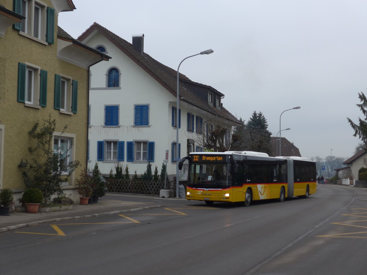 (168'139) - Twerenbold, Baden - Nr. 15/AG 6298 - MAN am 30. Dezember 2015 in T�gerig, Dorfzentrum
