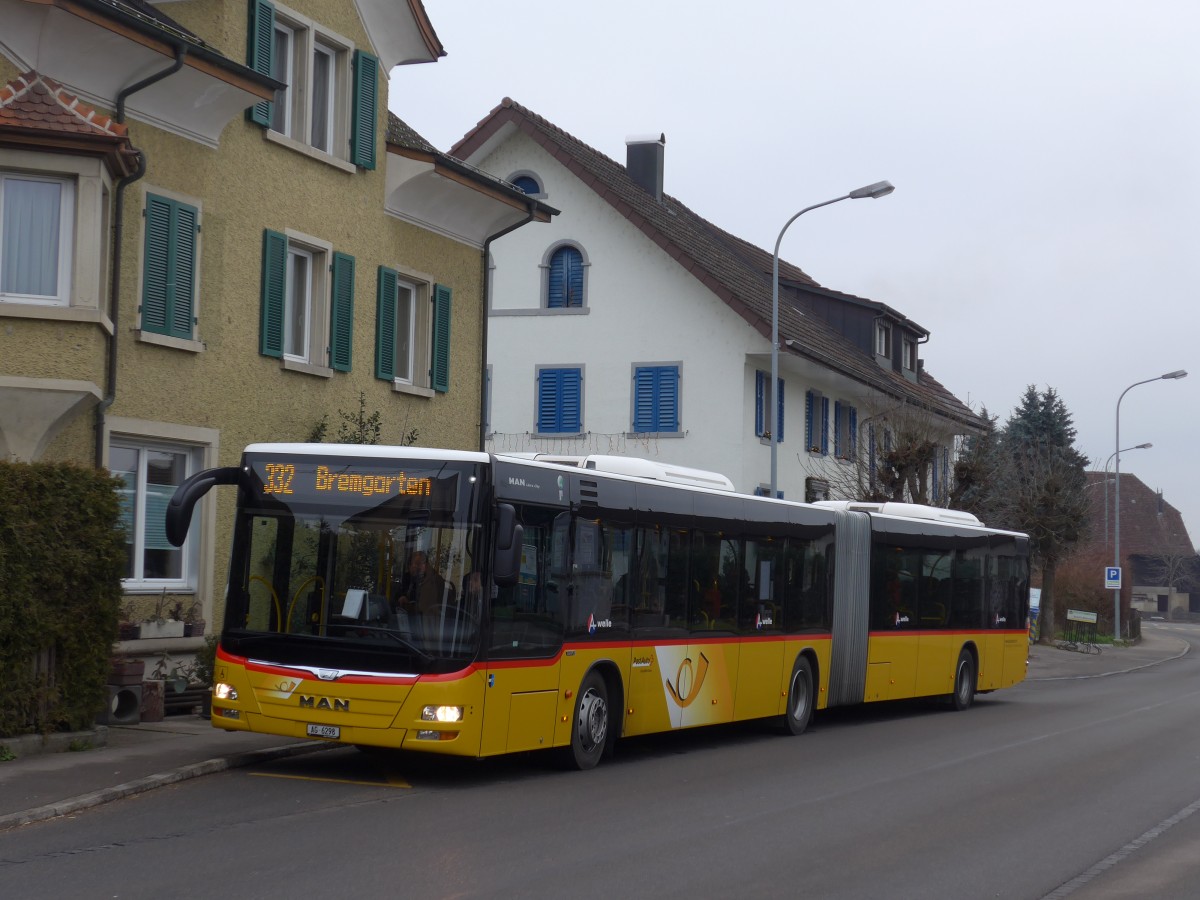 (168'140) - Twerenbold, Baden - Nr. 15/AG 6298 - MAN am 30. Dezember 2015 in T�gerig, Dorfzentrum