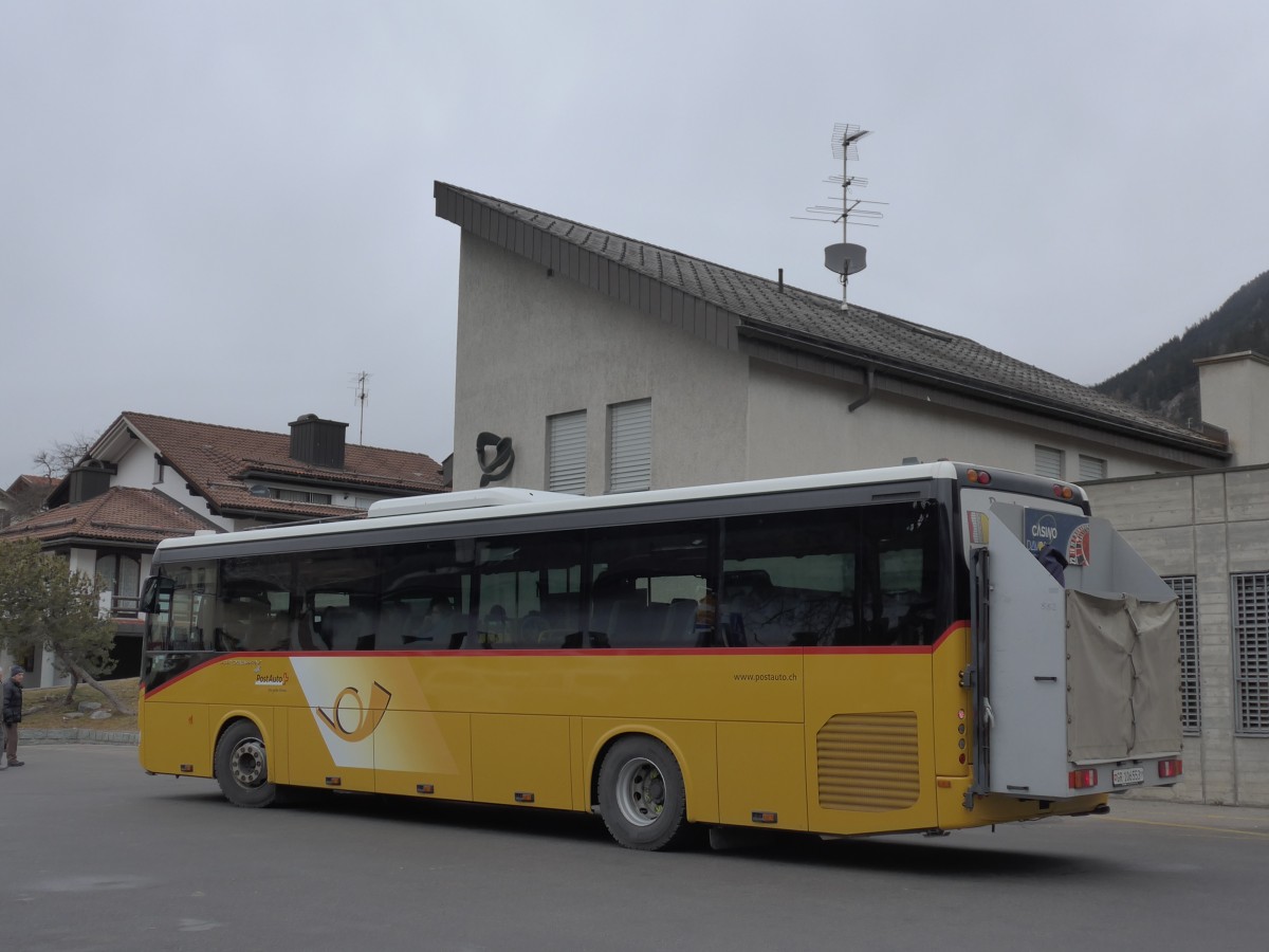 (168'238) - PostAuto Graub�nden - GR 106'553 - Irisbus am 2. Januar 2016 in Savignin, Post
