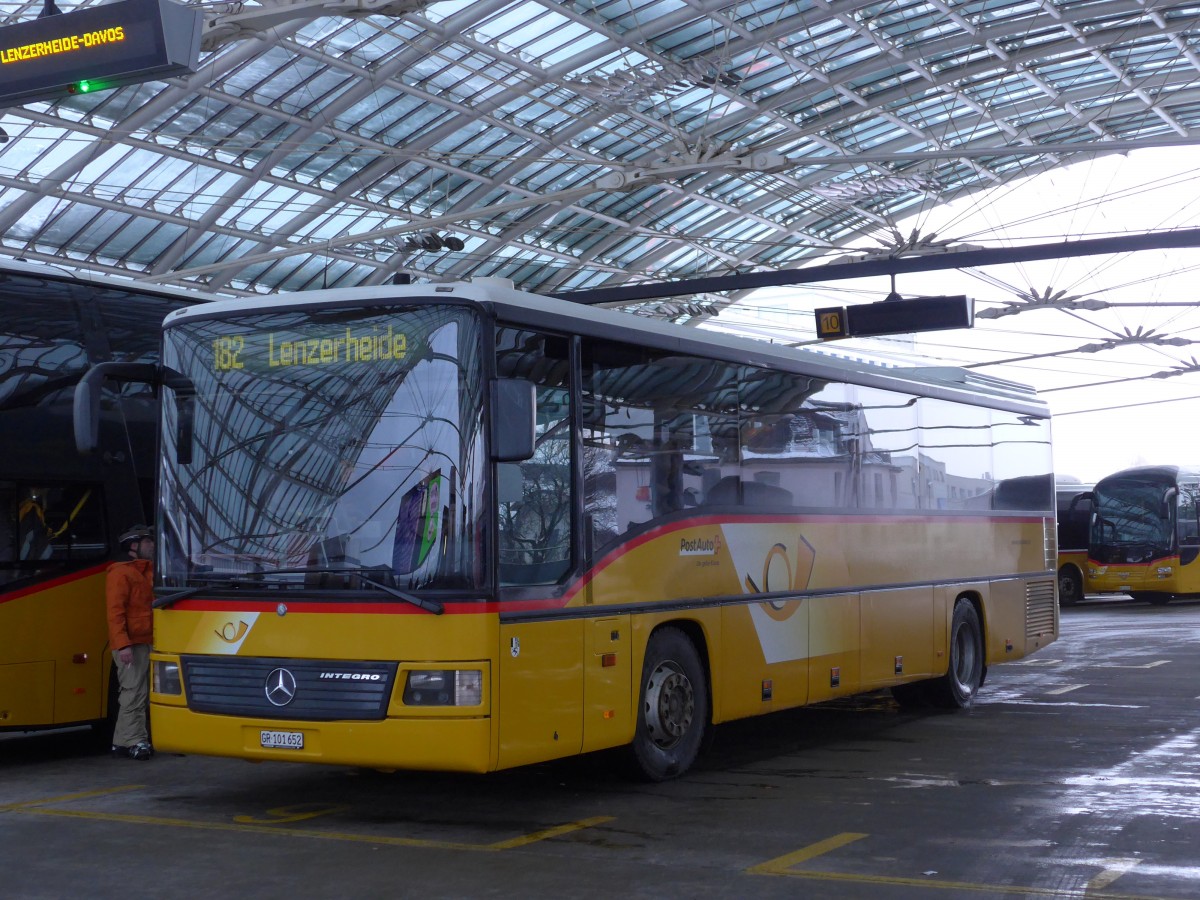 (168'493) - PostAuto Graub�nden - GR 101'652 - Mercedes am 23. Januar 2016 in Chur, Postautostation