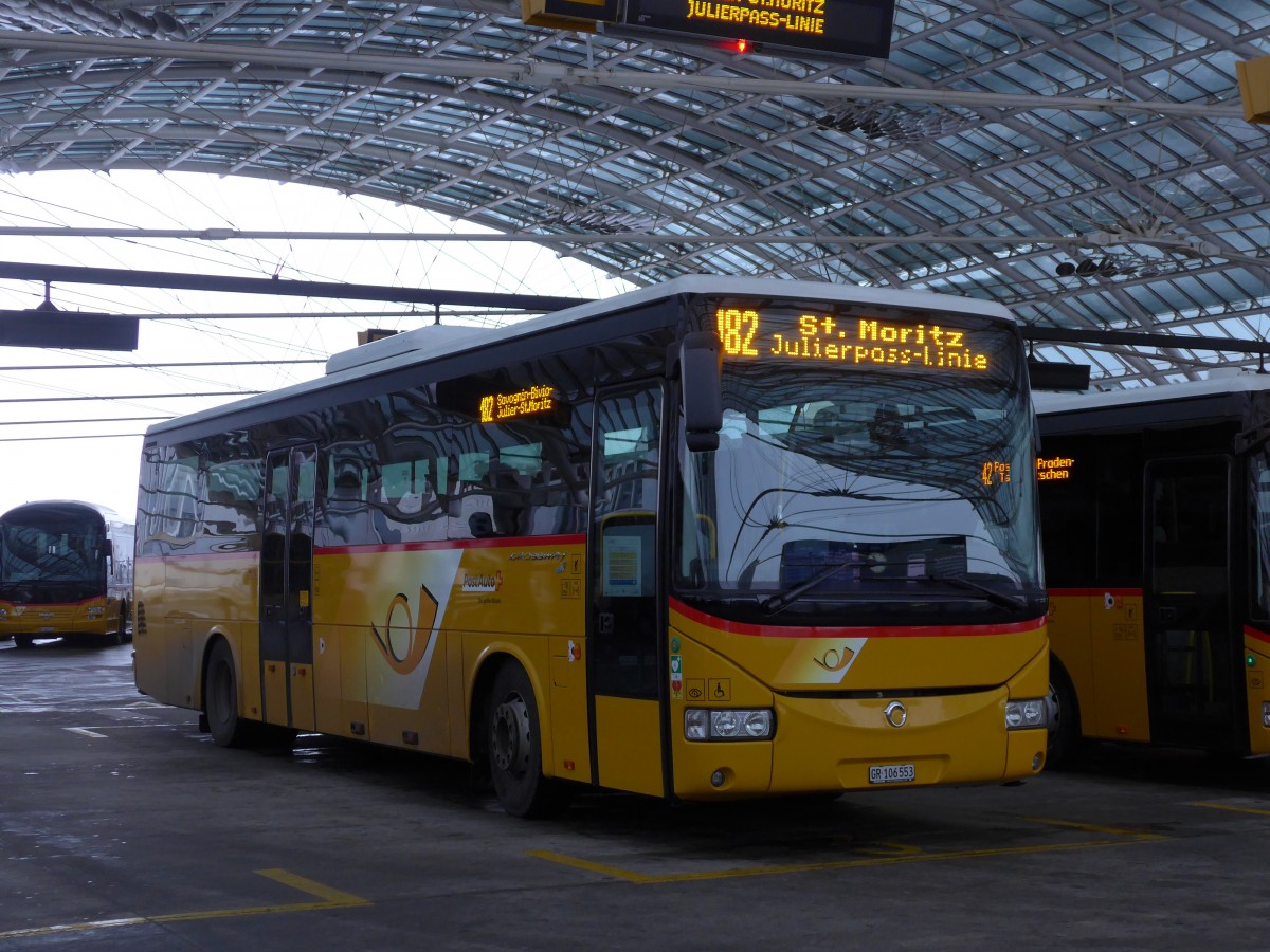 (168'497) - PostAuto Graub�nden - GR 106'553 - Irisbus am 23. Januar 2016 in Chur, Postautostation