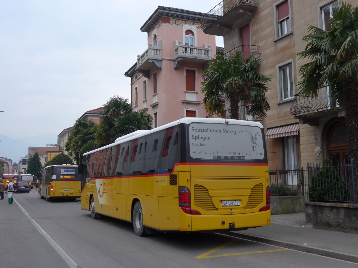 (168'655) - PostAuto Graub�nden - GR 170'161 - Setra am 6. Februar 2016 in Bellinzona, Fermata provvisoria