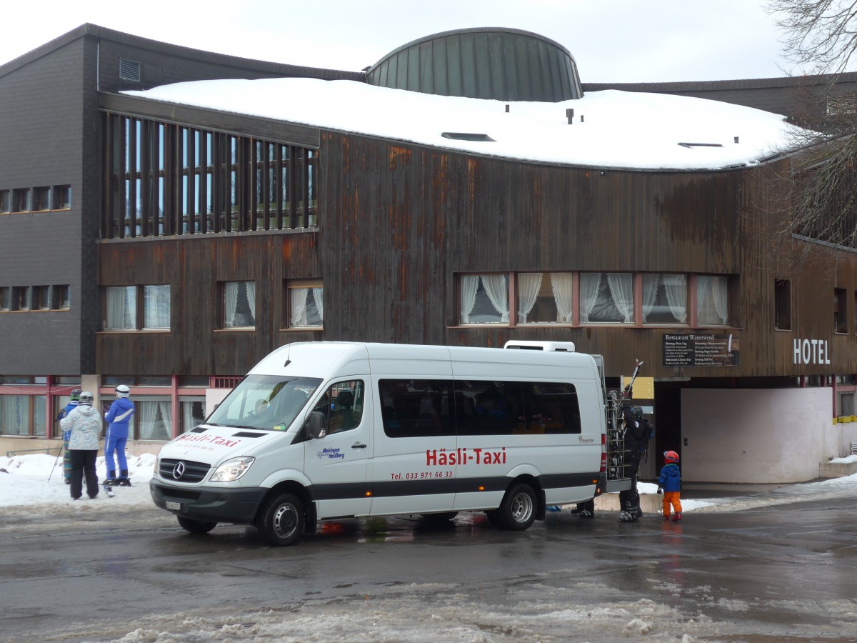 (168'797) - Schaad, Wasserwendi - BE 443'973 - Mercedes am 21. Februar 2016 in Wasserwendi-Hasliberg, Dorf
