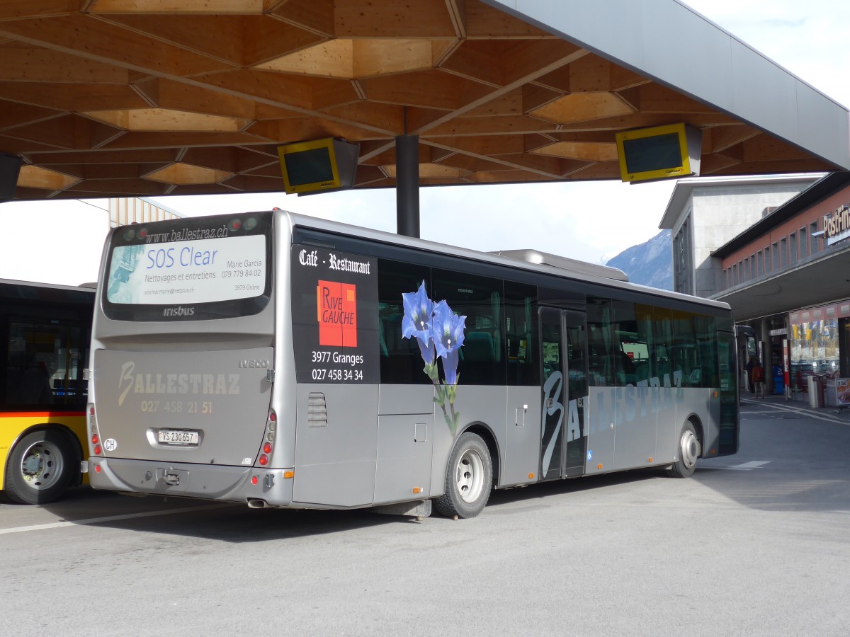 (169'056) - Ballestraz, Gr�ne - VS 230'657 - Irisbus am 6. M�rz 2016 beim Bahnhof Sion