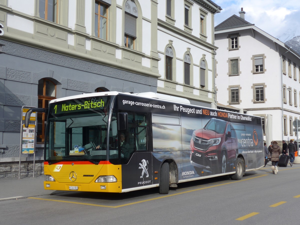 (169'062) - PostAuto Wallis - VS 241'963 - Mercedes am 6. M�rz 2016 beim Bahnhof Brig