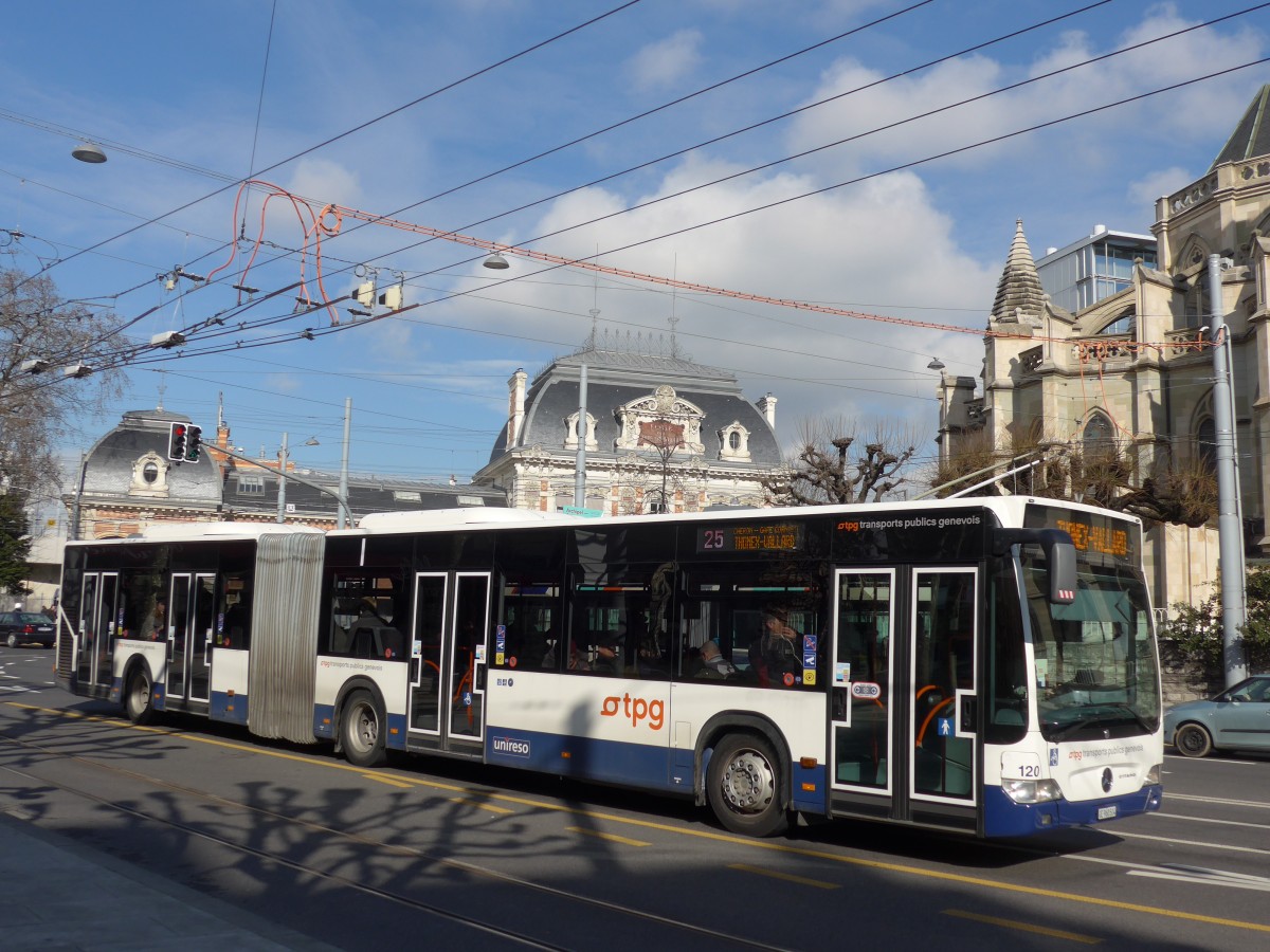 (169'090) - TPG Gen�ve - Nr. 120/GE 960'504 - Mercedes am 7. M�rz 2016 in Gen�ve, Place des Vingt-Deux-Cantons