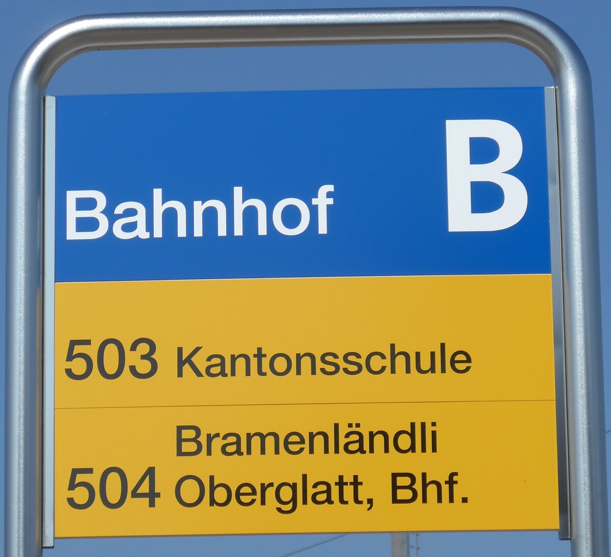 (169'308) - ZVV/PostAuto-Haltestellenschild - B�lach, Bahnhof - am 19. M�rz 2016