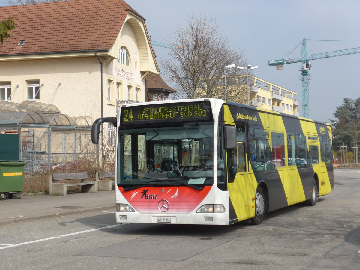 (169'384) - BGU Grenchen - Nr. 11/SO 21'951 - Mercedes am 21. M�rz 2016 beim Bahnhof Grenchen S�d