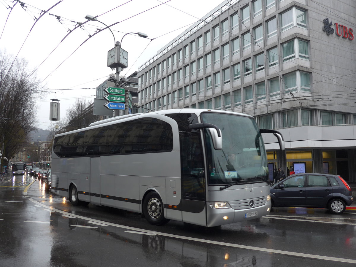 (169'466) - Aus Griechenland: ??? - IBX-1010 - Mercedes am 25. M�rz 2016 beim Bahnhof Luzern