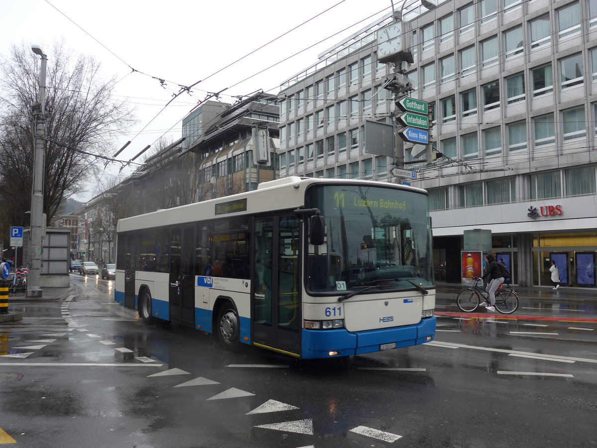 (169'473) - VBL Luzern - Nr. 611/LU 202'611 - Scania/Hess am 25. M�rz 2016 beim Bahnhof Luzern
