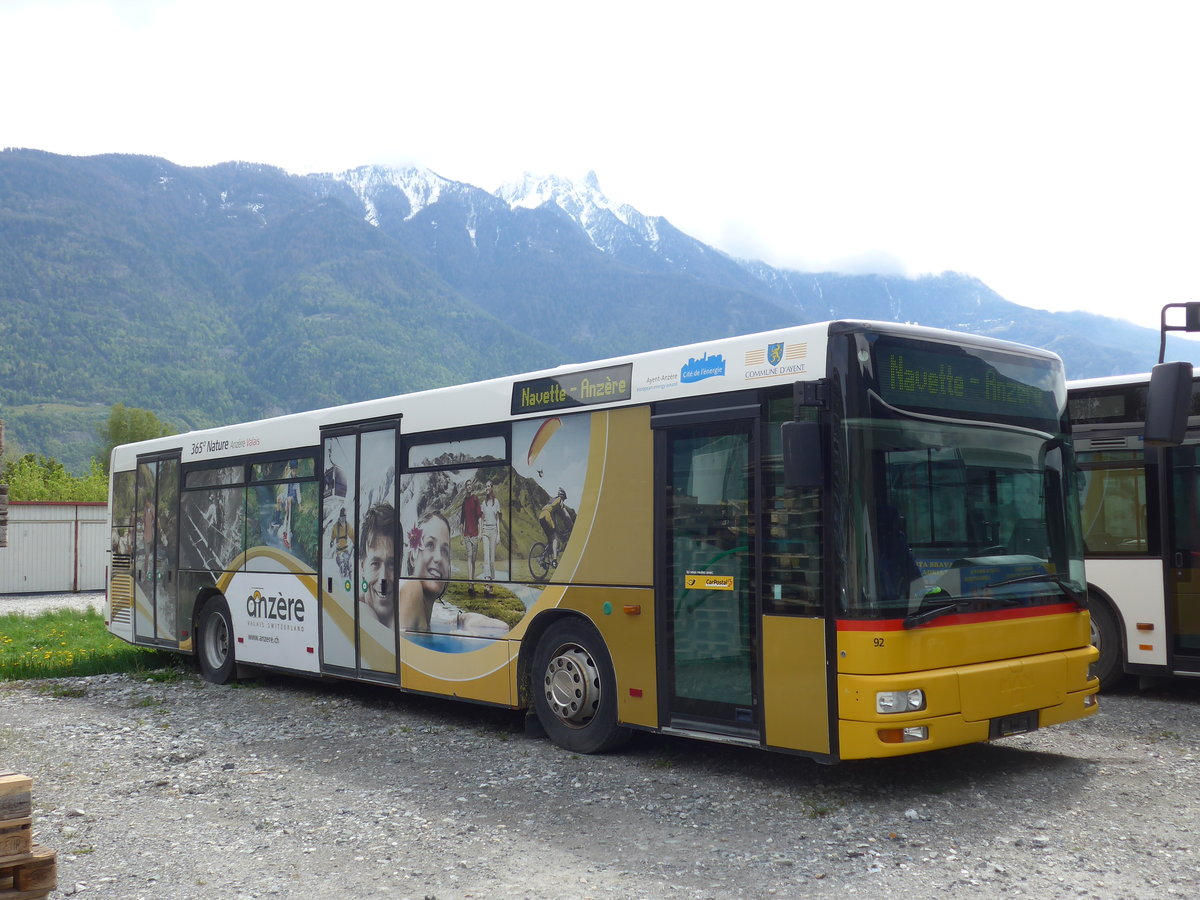 (170'208) - Buchard, Leytron - Nr. 92 - MAN (ex TN Neuch�tel Nr. 224) am 24. April 2016 in Leytron, Garage