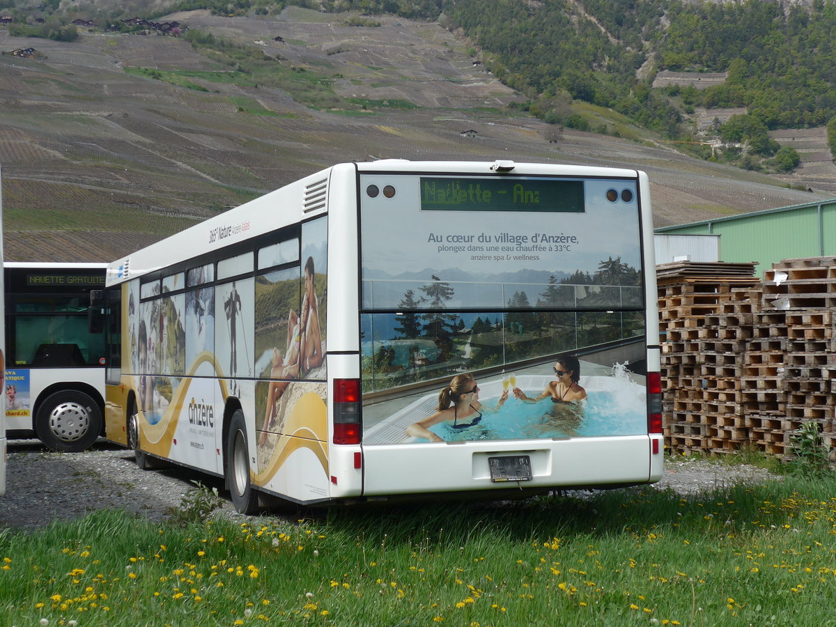 (170'214) - Buchard, Leytron - Nr. 92 - MAN (ex TN Neuch�tel Nr. 224) am 24. April 2016 in Leytron, Garage