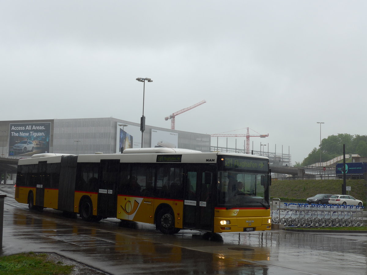 (170'515) - PostAuto Z�rich - Nr. 144/ZH 780'686 - MAN (ex Nr. 21; ex P 26'016) am 13. Mai 2016 in Z�rich, Flughafen