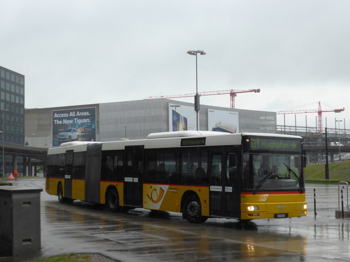 (170'527) - PostAuto Z�rich - Nr. 143/ZH 780'685 - MAN (ex Nr. 20; ex P 26'015) am 13. Mai 2016 in Z�rich, Flughafen