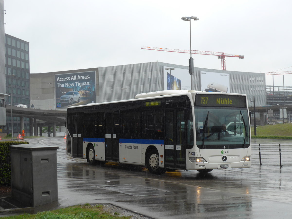 (170'528) - Welti-Furrer, Bassersdorf - Nr. 57/ZH 634'608 - Mercedes am 13. Mai 2016 in Z�rich, Flughafen