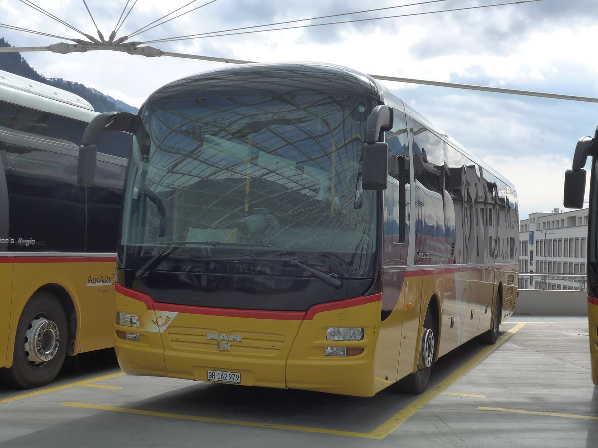 (170'946) - PostAuto Graub�nden - GR 162'979 - MAN am 16. Mai 2016 in Chur, Postautostation