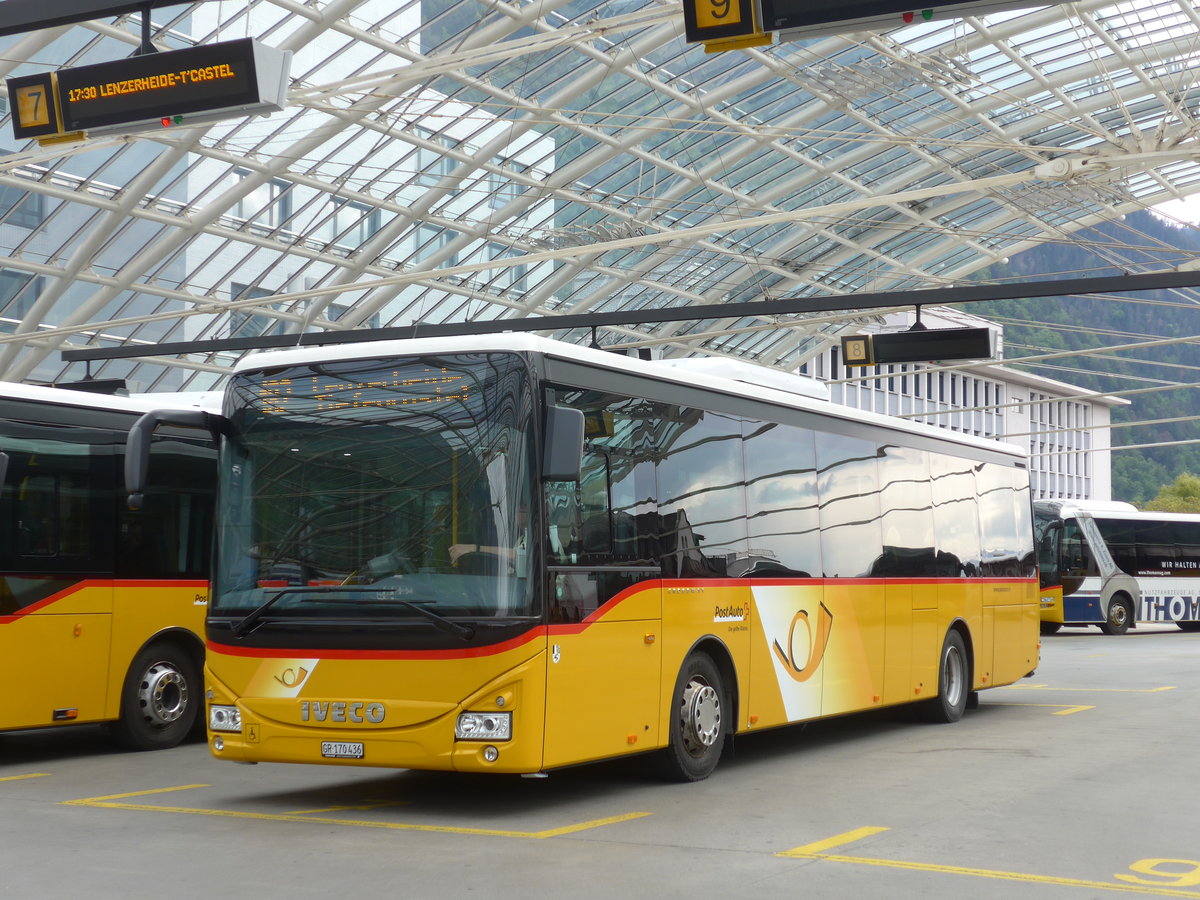 (170'963) - PostAuto Graub�nden - GR 170'436 - Iveco am 16. Mai 2016 in Chur, Postautostation