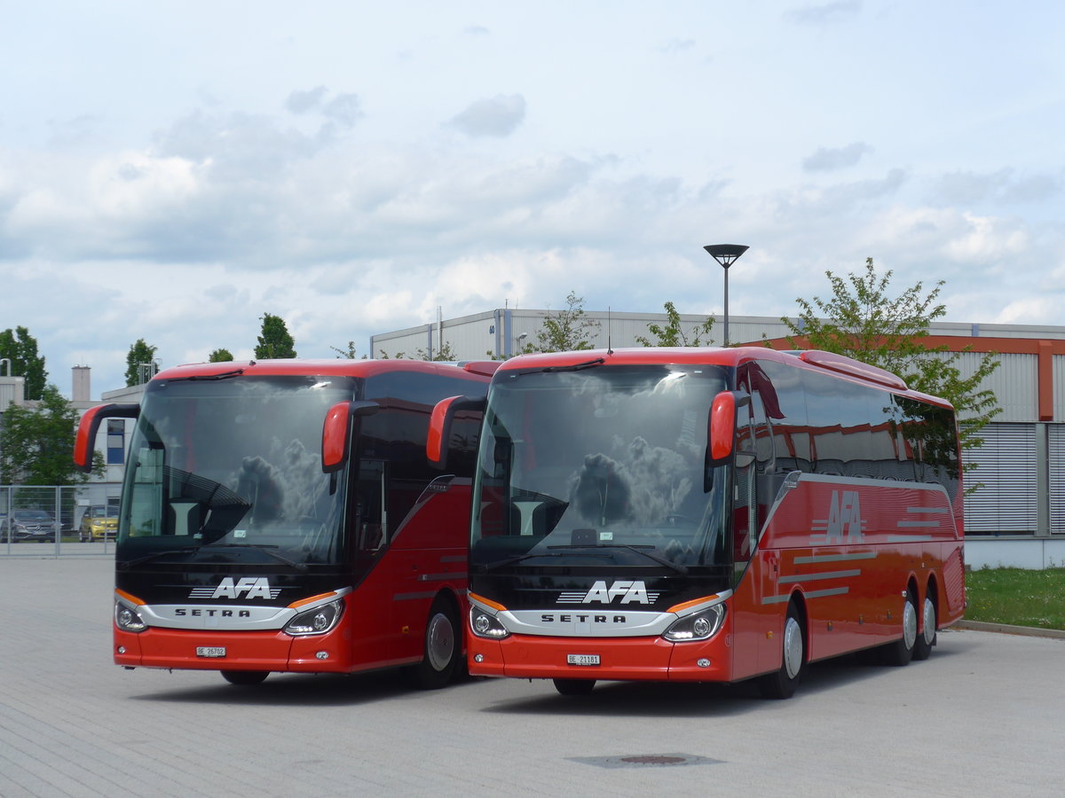 (171'188) - F�r die Schweiz: AFA Adelboden - Nr. 15/BE 26'702 + Nr. 16/BE 21'181 - Setra am 20. Mai 2016 in Neu-Ulm, Setrawerk