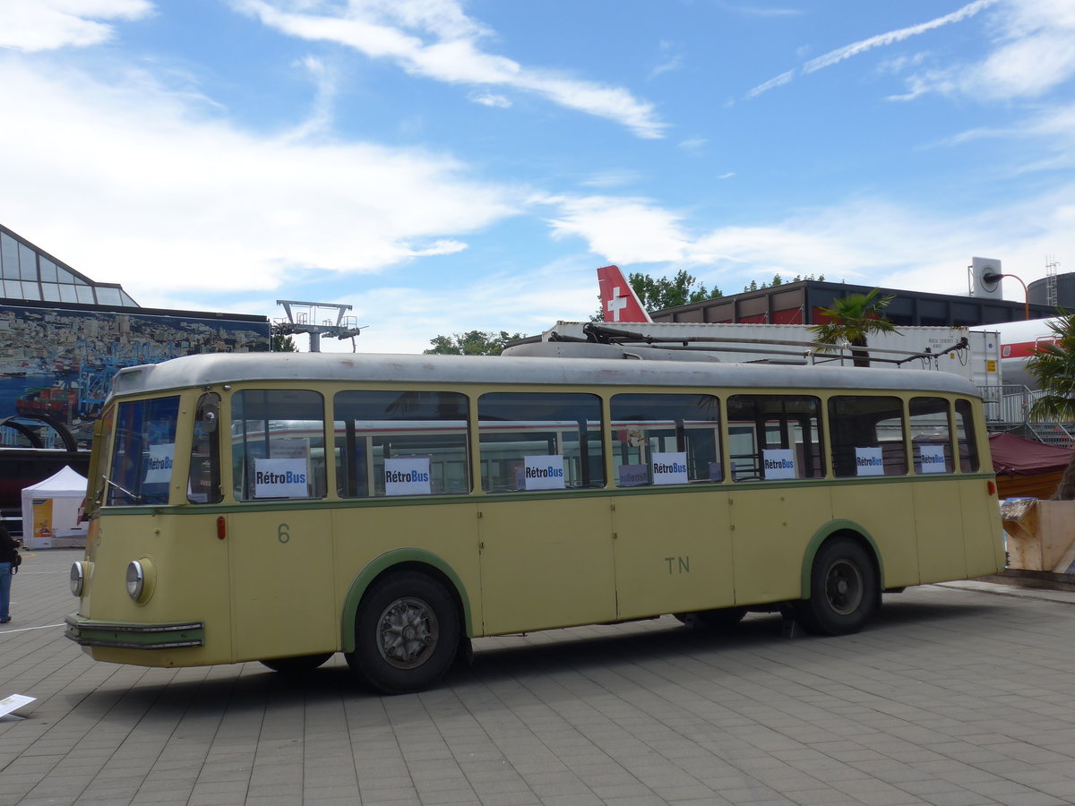 (171'323) - TN Neuch�tel (R�trobus) - Nr. 6 - FBW/T�scher Trolleybus (ex VBZ Z�rich Nr. 53) am 22. Mai 2016 in Luzern, Verkehrshaus