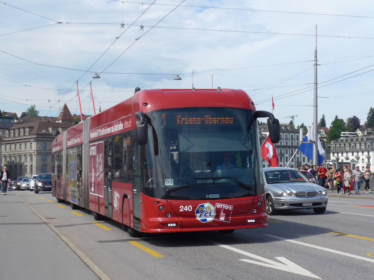 (171'400) - VBL Luzern - Nr. 240 - Hess/Hess Doppelgelenktrolleybus am 22. Mai 2016 in Luzern, Bahnhofbr�cke