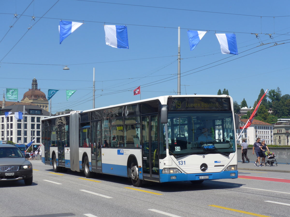 (173'853) - VBL Luzern - Nr. 131/LU 15'015 - Mercedes am 8. August 2016 in Luzern, Bahnhofbr�cke