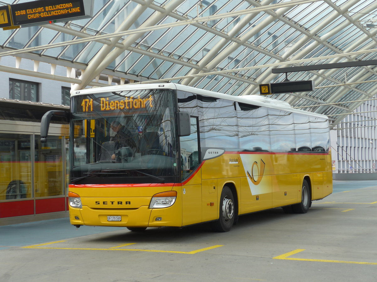 (174'132) - PostAuto Graub�nden - GR 170'160 - Setra am 21. August 2016 in Chur, Postautostation