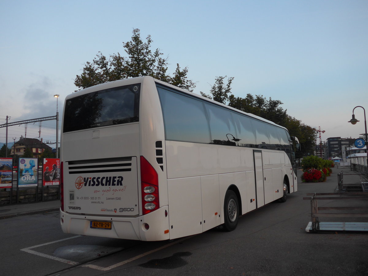 (174'427) - Aus Holland: Visscher, Loenen - Nr. 62/BZ-TR-29 - Volvo am 1. September 2016 bei der Schiffl�ndte Thun