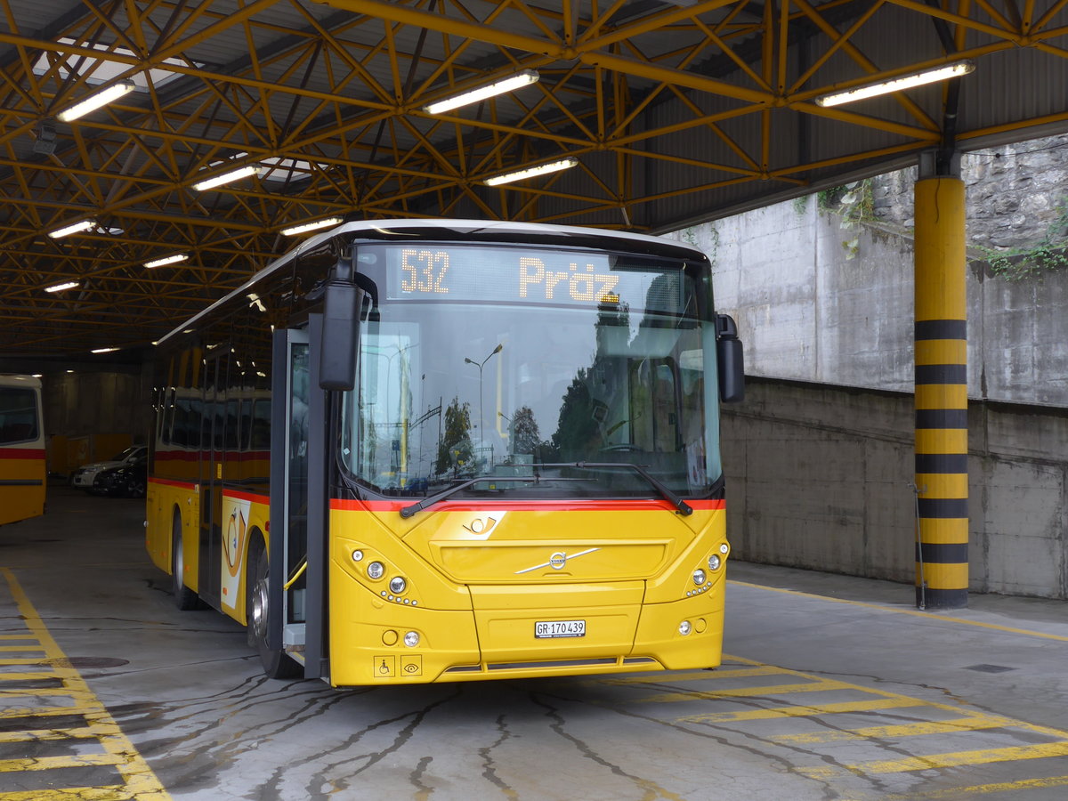 (174'941) - PostAuto Graub�nden - GR 170'439 - Volvo am 18. September 2016 in Thusis, Postautostation