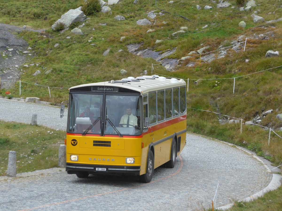 (174'994) - Mark, Andeer - GR 1866 - Saurer/R&J (ex PostAuto Graub�nden; ex P 24'350) am 18. September 2016 am Gotthard, Alte Tremolastrasse