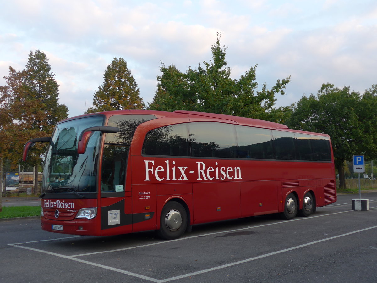 (175'204) - Aus Deutschland: Felix-Reisen, K�ln - Nr. 3/K-MA 5591 - Mercedes am 26. September 2016 in Thun, Seestrasse
