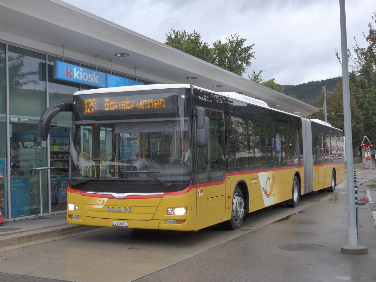 (175'303) - PostAuto Nordschweiz - SO 156'830 - MAN am 2. Oktober 2016 in Balsthal, Bahnhof Thalbr�cke