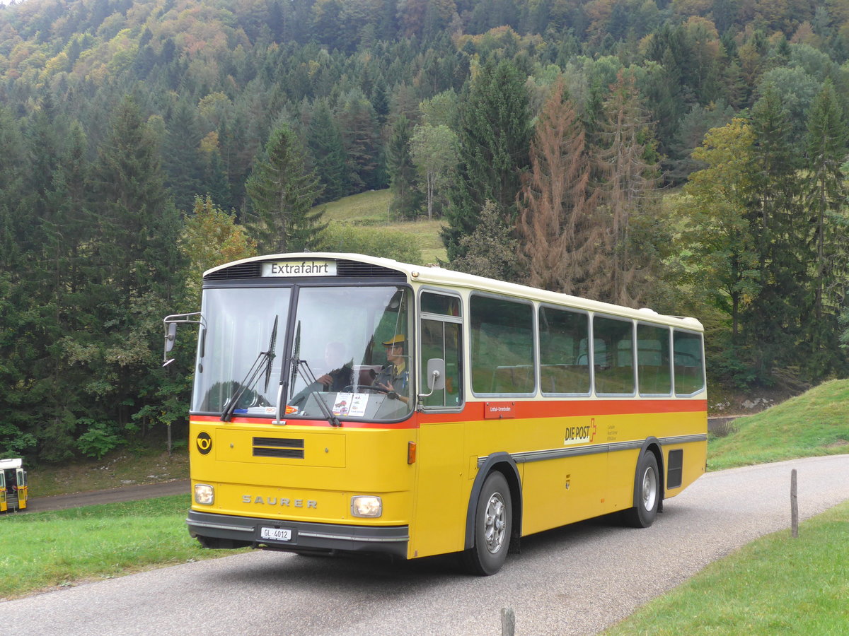 (175'336) - Schmid, Glarus - GL 4012 - Saurer/T�scher (ex Mosimann, Aesch; ex Erne, Full; ex P 24'257) am 2. Oktober 2016 am Scheltenpass (Solothurnerseite)