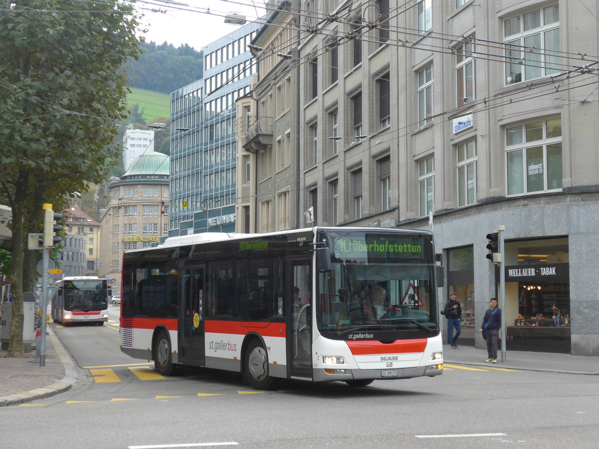 (175'636) - St. Gallerbus, St. Gallen - Nr. 270/SG 198'270 - MAN/G�ppel am 15. Oktober 2016 beim Bahnhof St. Gallen