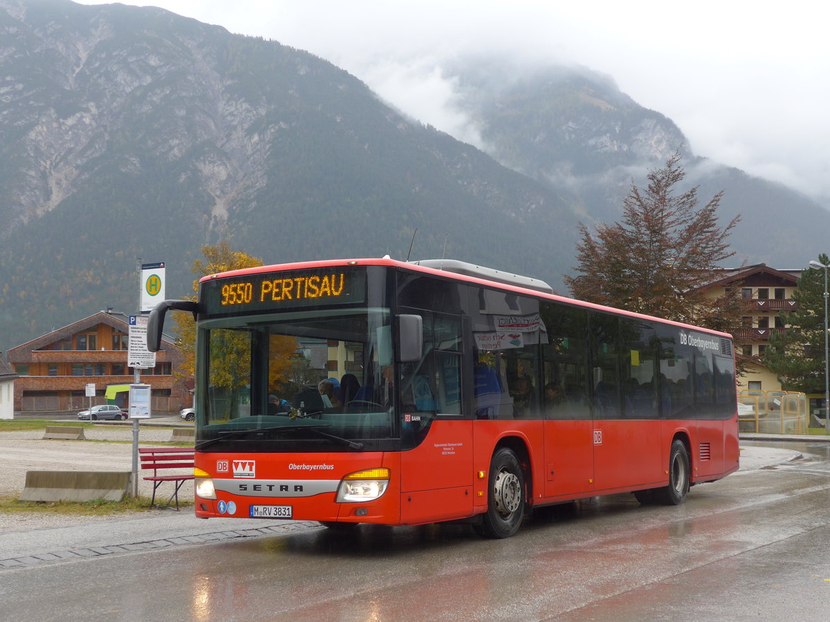 (175'902) - Aus Deutschland: RVO M�nchen - M-RV 3831 - Setra am 19. Oktober 2016 in Pertisau, Karwendellift