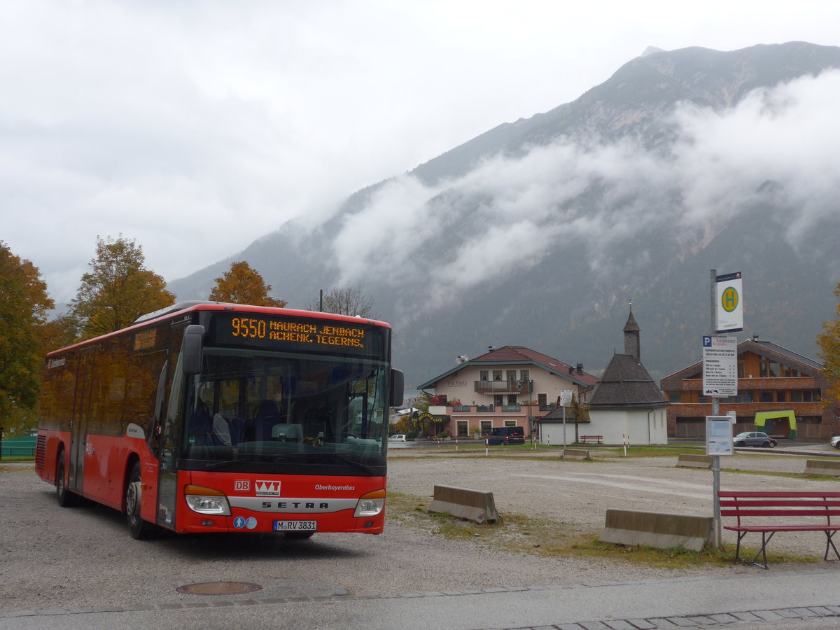 (175'909) - Aus Deutschland: RVO M�nchen - M-RV 3831 - Setra am 19. Oktober 2016 in Pertisau, Karwendellift