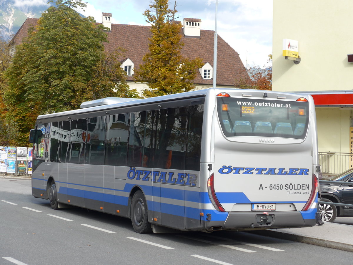 (176'065) - �VG S�lden - IM OVG 61 - Iveco am 20. Oktober 2016 in Imst, Post